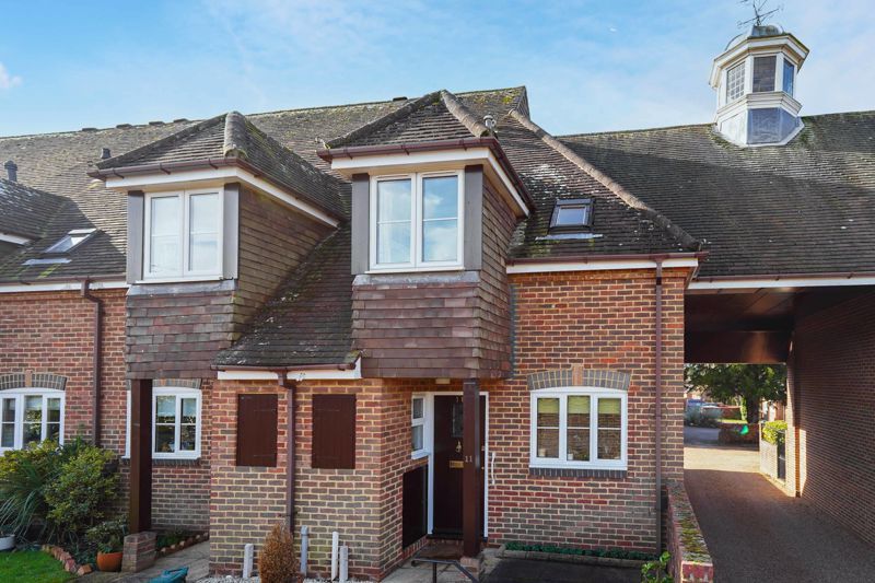 2 bed end terrace house for sale in Bookham Grove, Bookham, Leatherhead