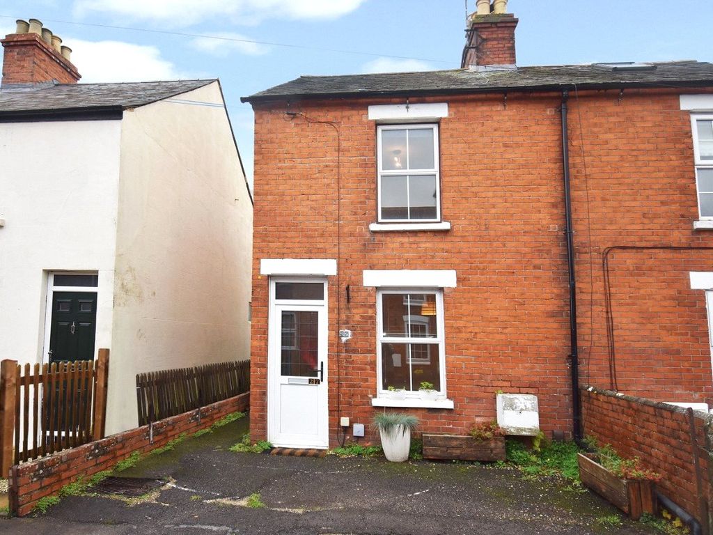2 bed semidetached house to rent in Jubilee Road, Newbury, Berkshire