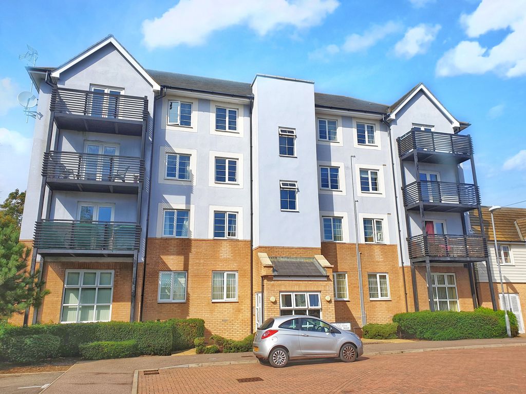 2 bed flat to rent in Heron Way, Dovercourt, Essex CO12 Zoopla