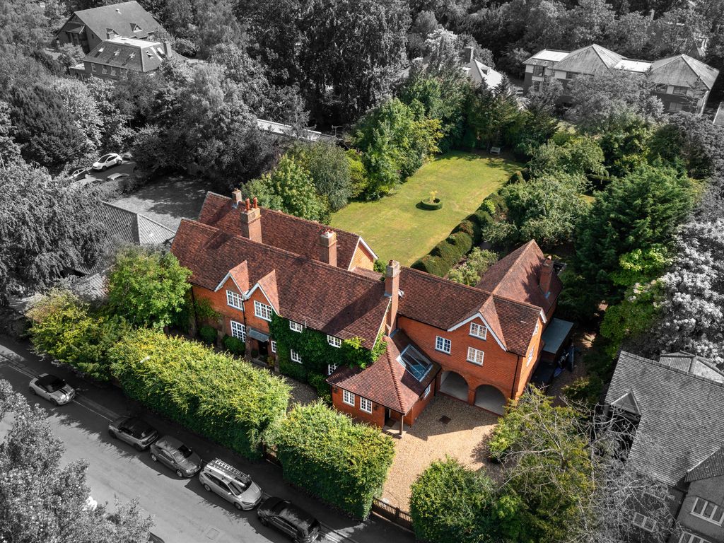 6 bed detached house for sale in Adams Road, Cambridge, Cambridgeshire