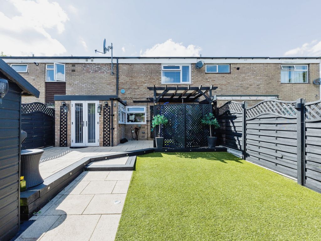 3 bed terraced house for sale in Lincoln Road, Stevenage, Hertfordshire SG1, £350,000 Zoopla