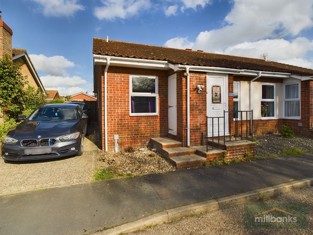 2 bed semidetached bungalow for sale in Millway, Wymondham, Norfolk NR18 Zoopla