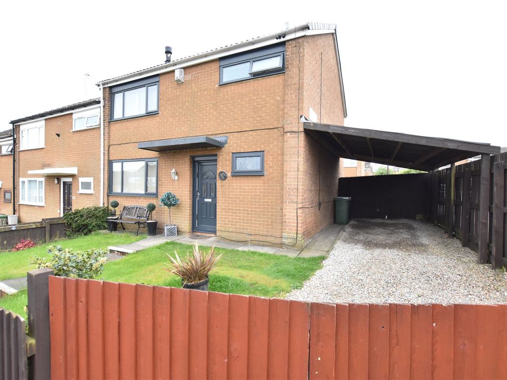 3 bed terraced house for sale in Sherburn Place, Leeds, West Yorkshire