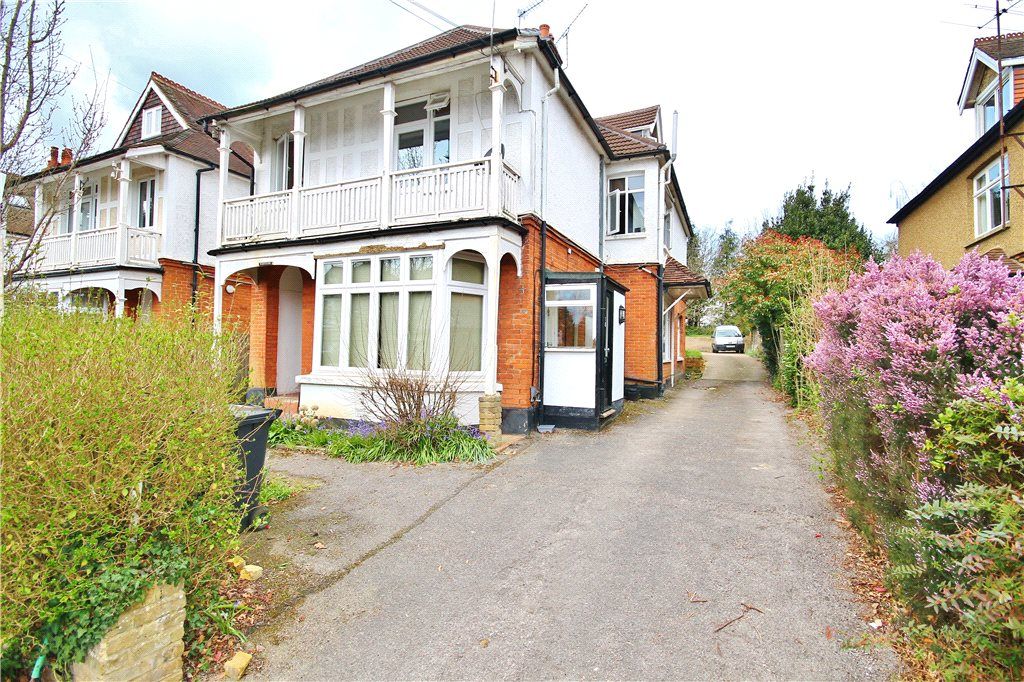 1 bed flat for sale in York Road, Woking, Surrey GU22 Zoopla