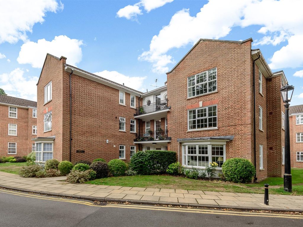3 bed flat for sale in Phyllis Court Drive, HenleyOnThames RG9 Zoopla