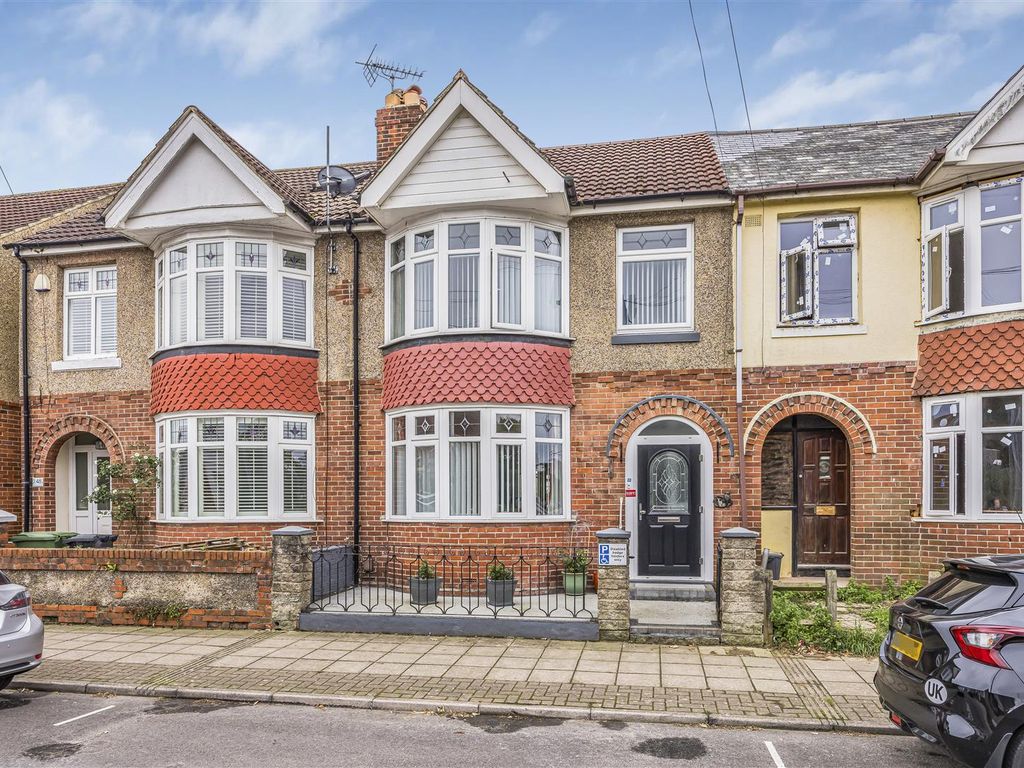 4 bed terraced house for sale in Hayling Avenue, Portsmouth PO3, £