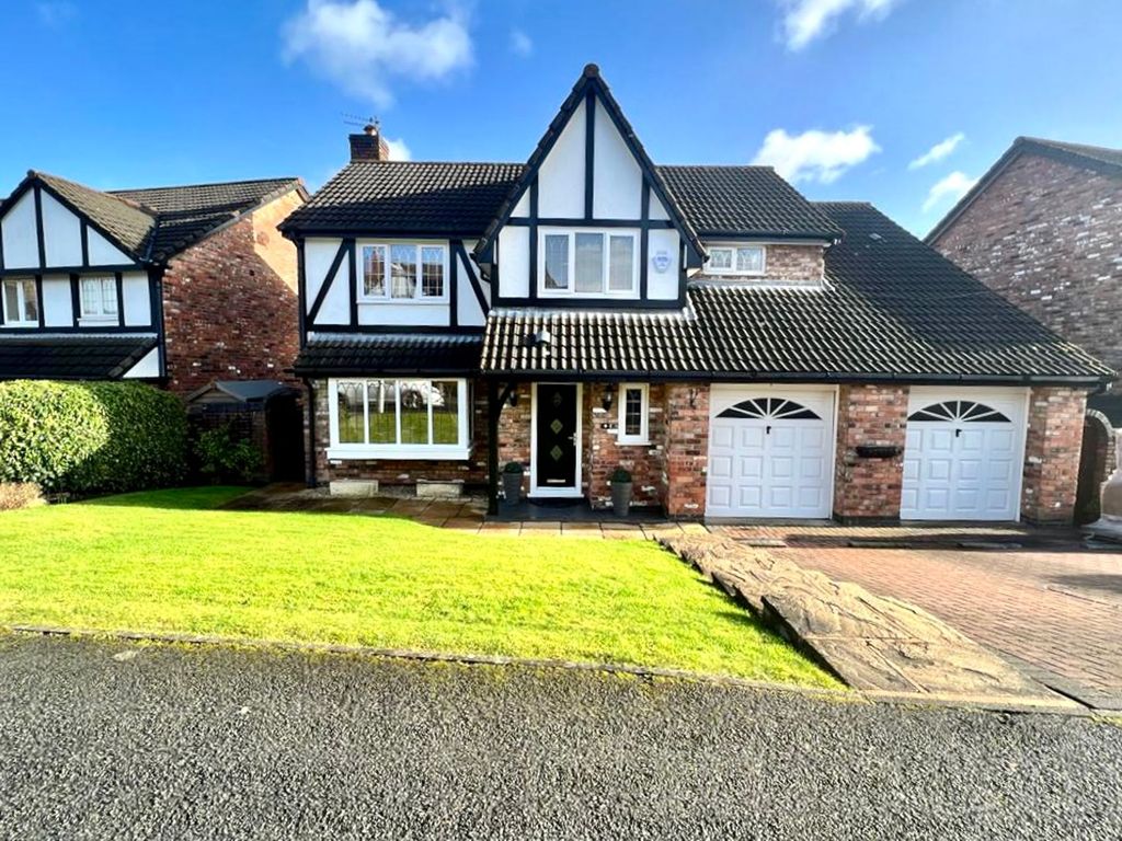 4 bed detached house for sale in Falconwood Chase, Worsley M28 Zoopla