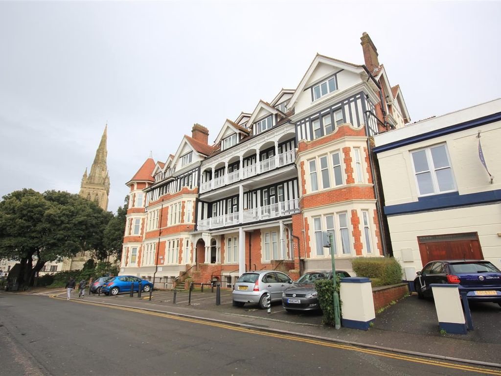 2 bed flat to rent in Ellerslie Chambers, Hinton Road, Bournemouth BH1