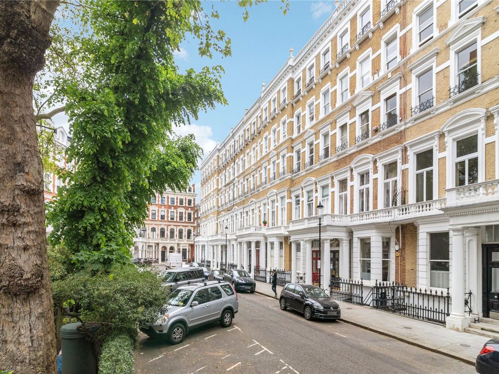 1 bed flat for sale in Emperors Gate, London SW7 Zoopla