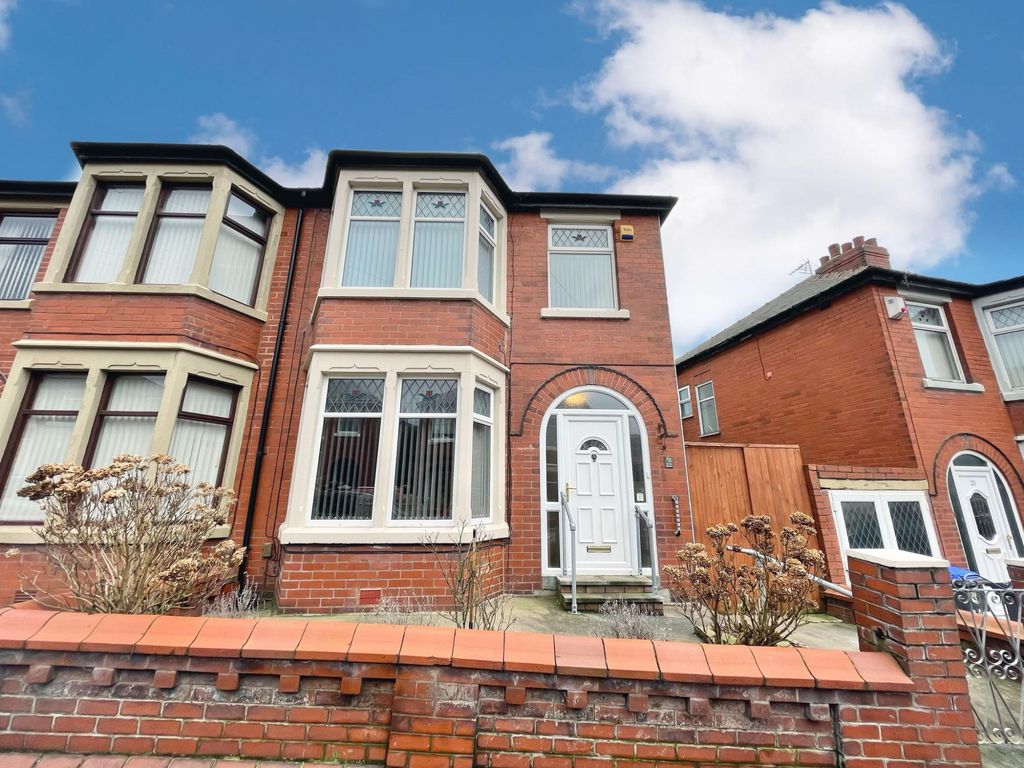 3 bed semidetached house for sale in Auburn Grove, Blackpool FY1, £
