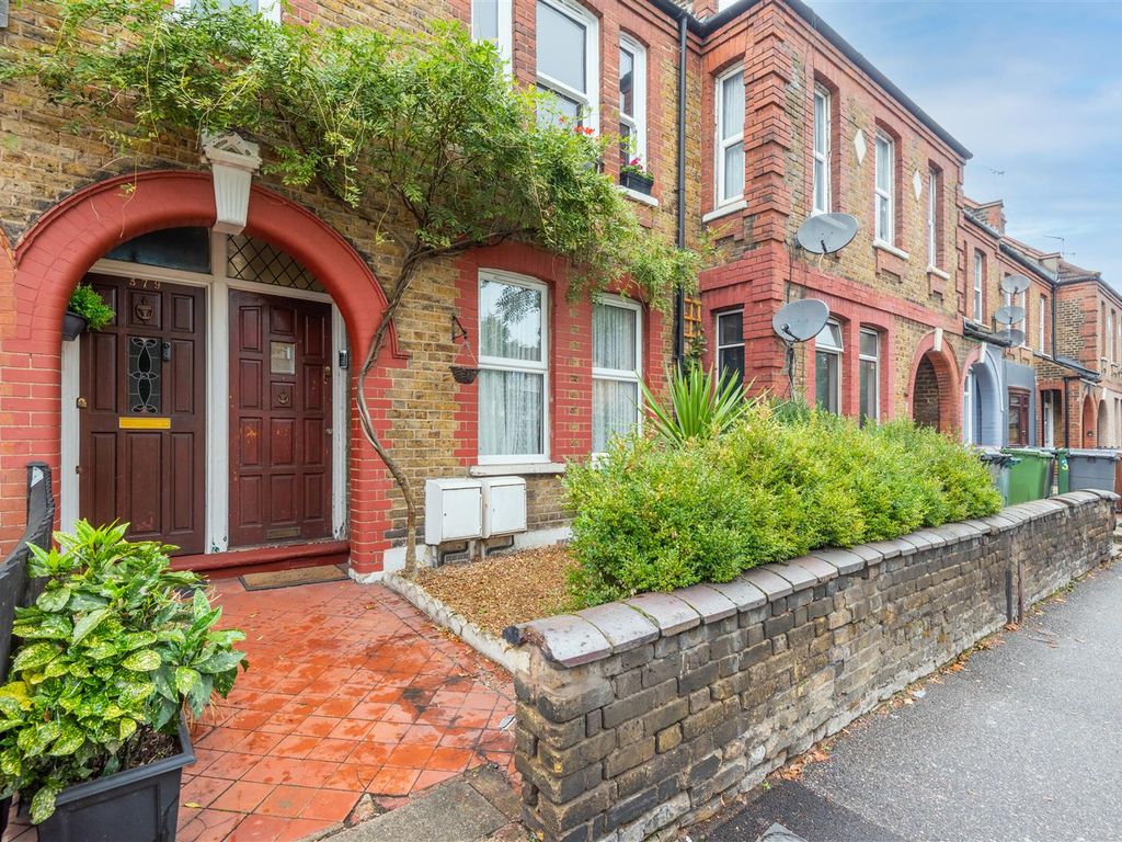 2 bed for sale in Chingford Road, London E17 Zoopla