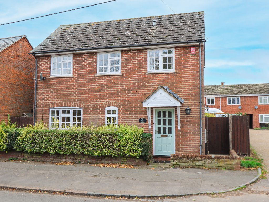 2 bed property to rent in High Street South, Stewkley, Leighton Buzzard
