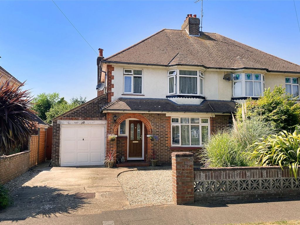 3 bed semidetached house for sale in Parkside Avenue, Littlehampton
