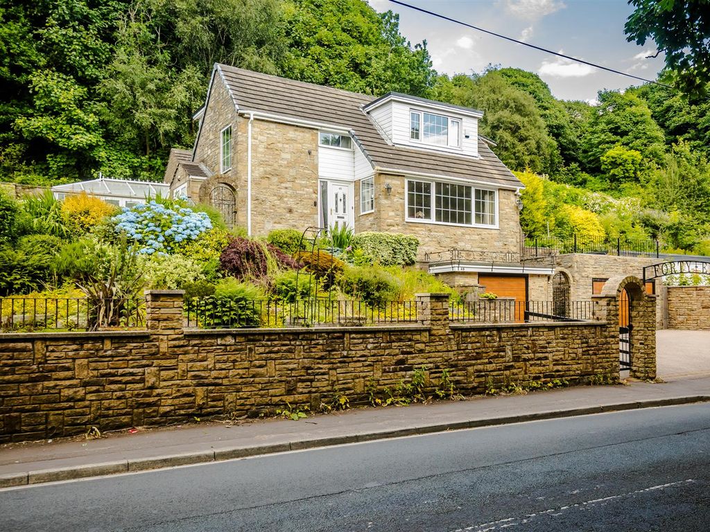 2 bed detached house for sale in Crag Lane, Wheatley, Halifax HX2, £