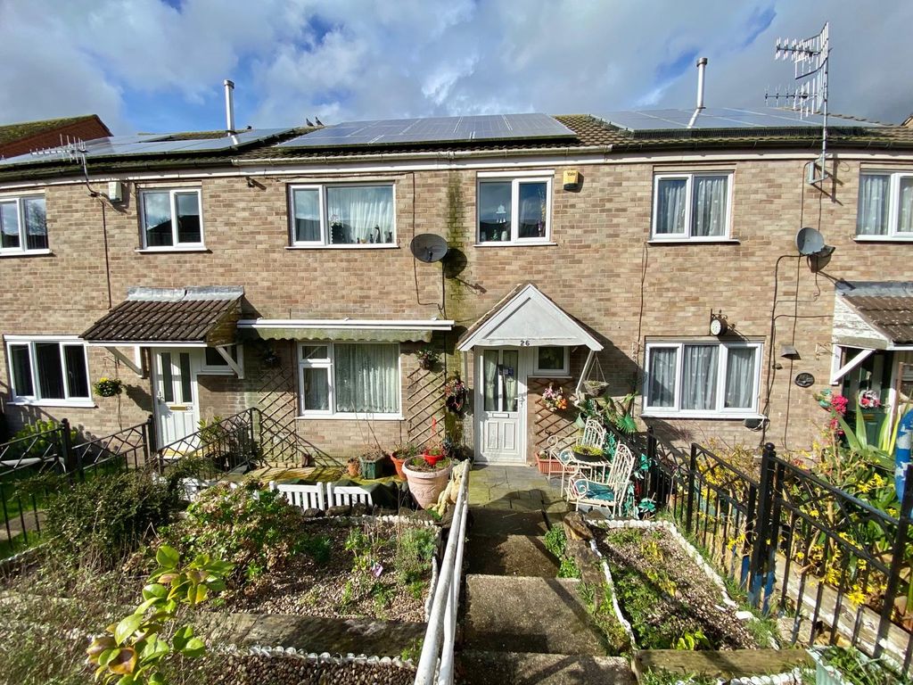 3 bed terraced house for sale in Horsham Drive, Nottingham NG5, £