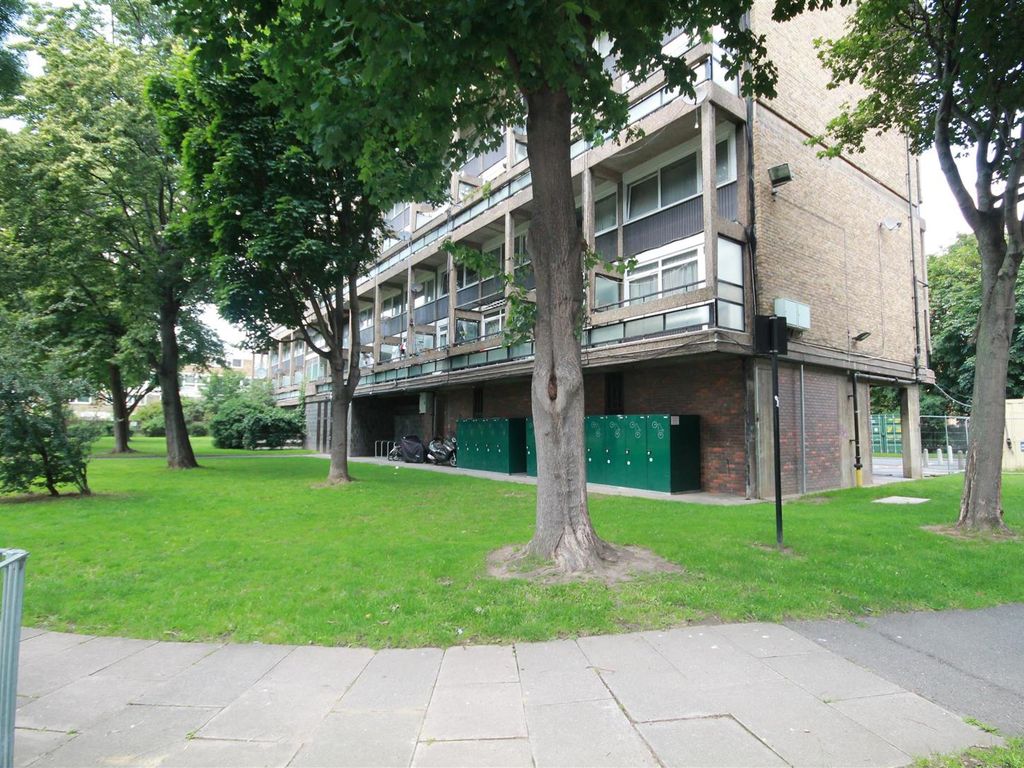 Galewood Street Elephant And Castle London SE1  