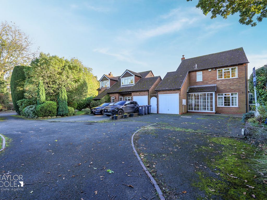 3 bed detached house for sale in The Chase, Sutton Coldfield B76, £