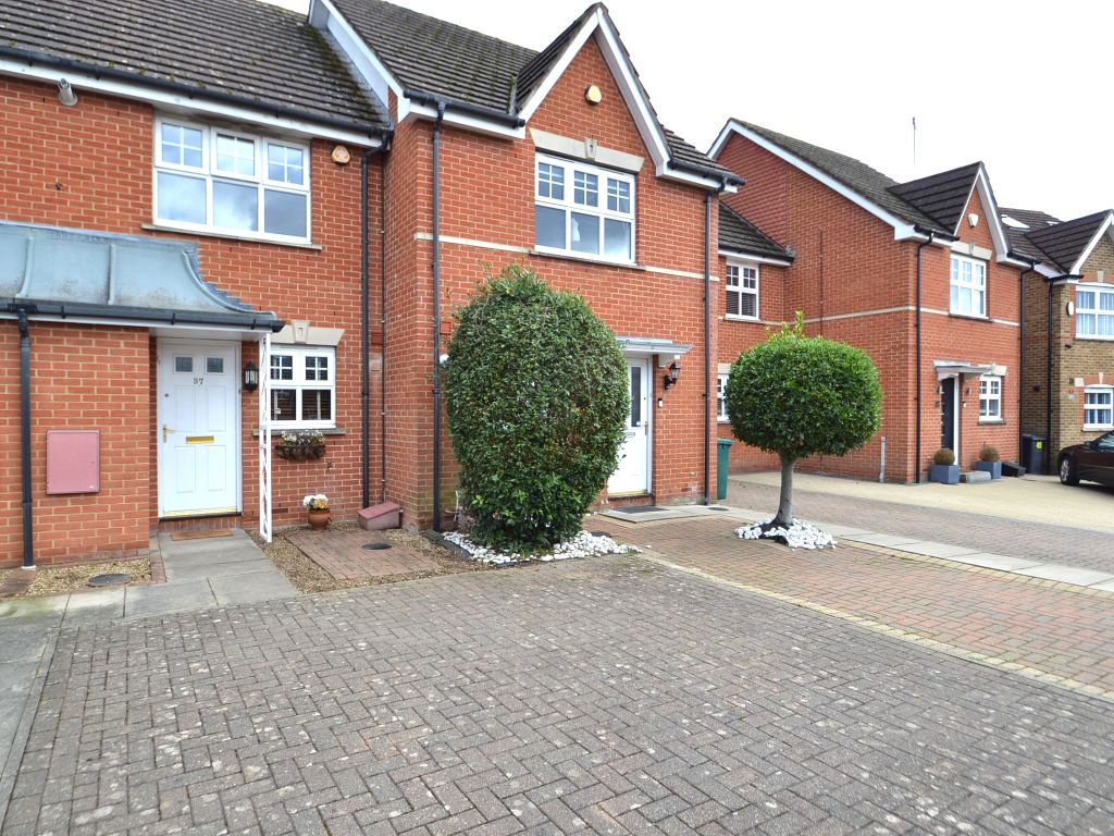 2 bed town house for sale in Colenso Drive, London NW7, £599,950 Zoopla