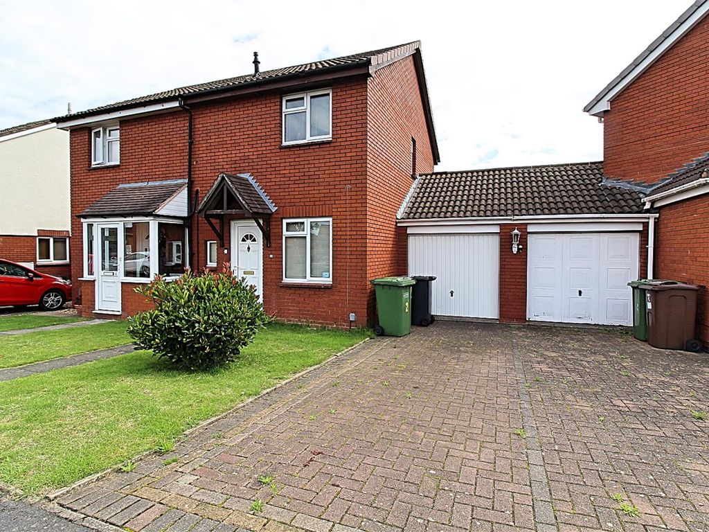 2 bed semidetached house for sale in Chadshunt Close, Castle Bromwich
