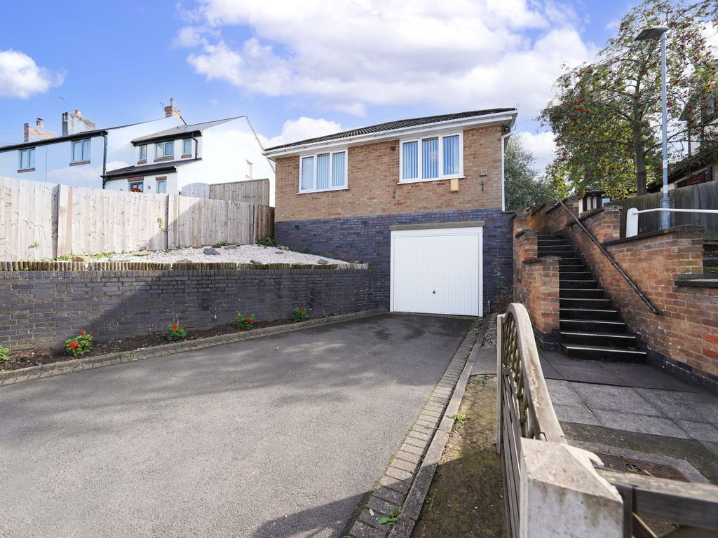 2 bed bungalow for sale in Newbold Road, Desford, Leicester LE9, £