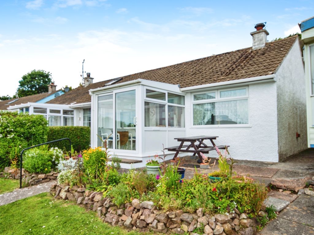 2 bed bungalow for sale in Penally, Tenby, Pembrokeshire SA70, £285,000