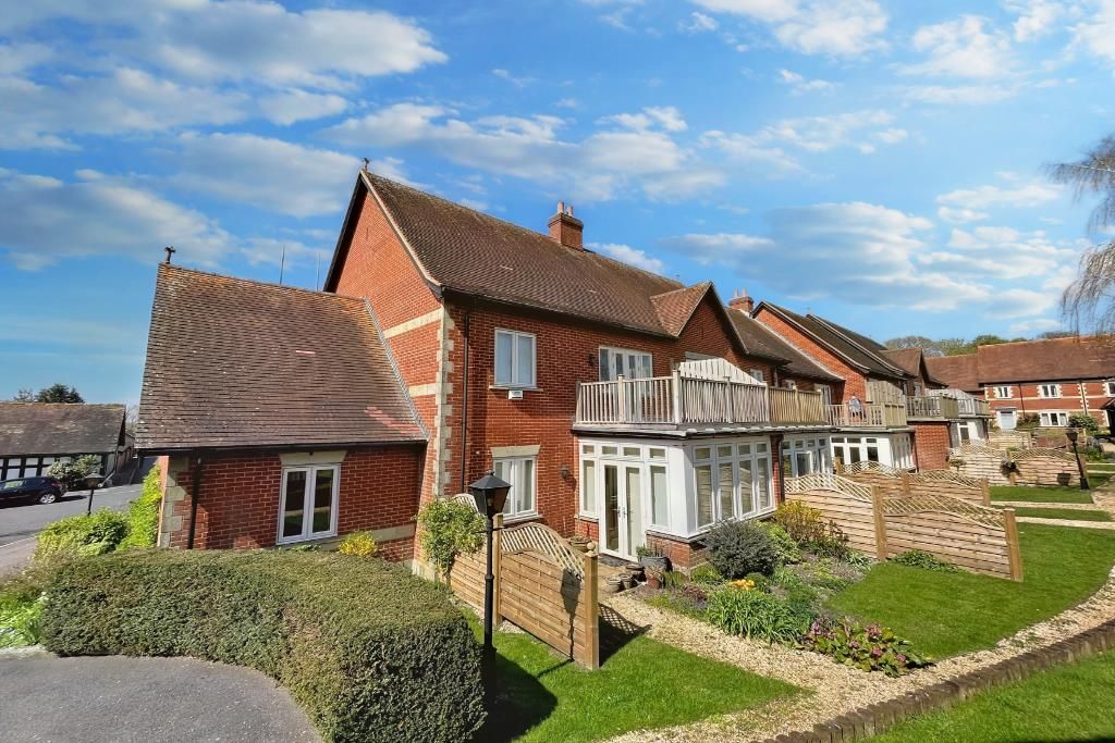 3 bed end terrace house for sale in Home Farm, Iwerne Minster