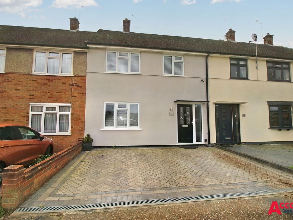 3 bed terraced house to rent in Heron Way, Upminster RM14, £2,000 pcm