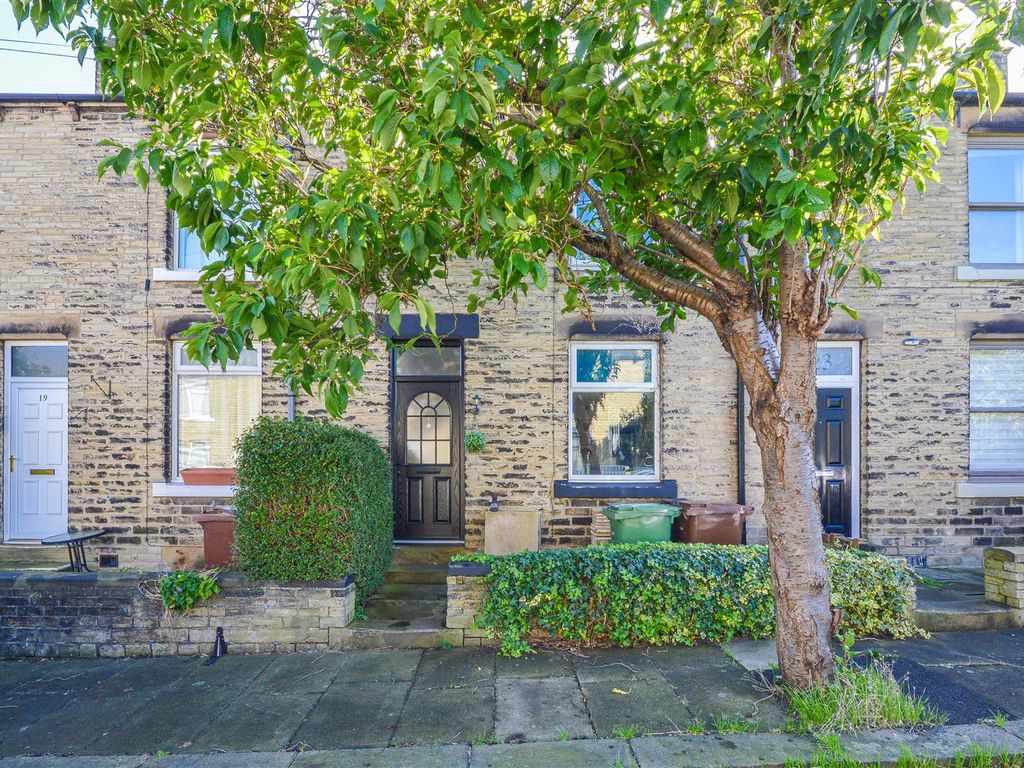 2 bed terraced house for sale in Lionel Street, Ossett WF5, £165,000 Zoopla