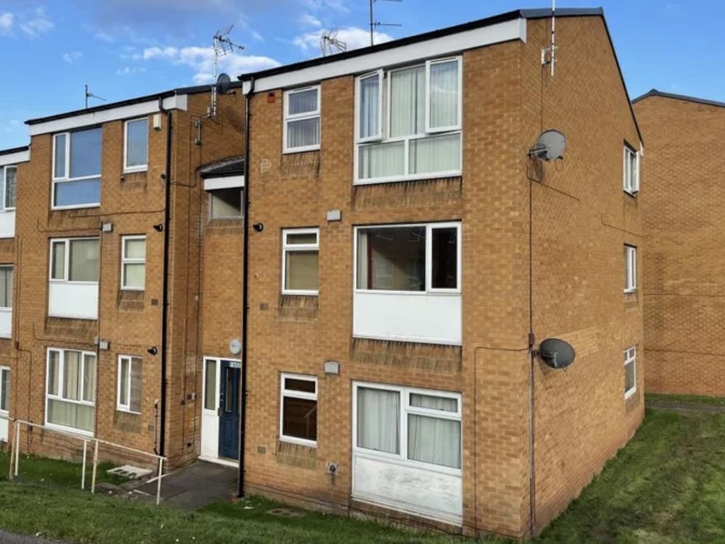 2 bed flat to rent in Princess Close, Gedling, Nottingham NG4, £950 pcm