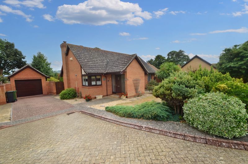 3 bed detached bungalow for sale in Connaught Gardens, Rodwell, Weymouth DT4 Zoopla