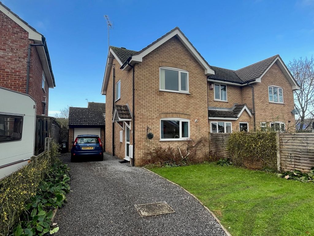 2 bed semidetached house for sale in West Garston, Banwell, North