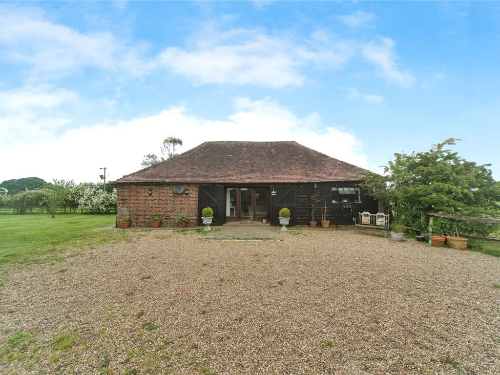3 bed barn conversion for sale in Palehouse Common, Framfield, Uckfield