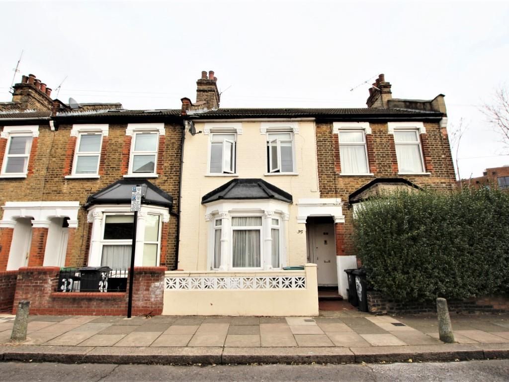 1 bed flat for sale in Forest Gardens, Bruce Grove, London N17, £