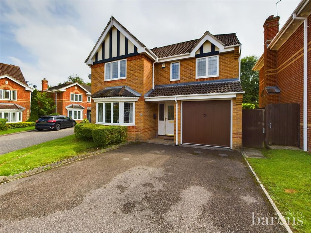4 bed detached house for sale in Crabtree Way, Old Basing, Basingstoke
