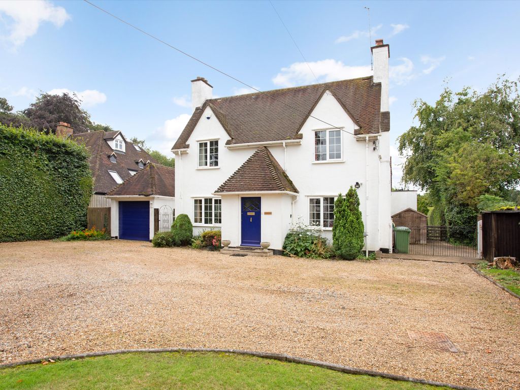 4 bed detached house for sale in Little Heath Lane, Potten End, Berkhamsted, Hertfordshire HP4