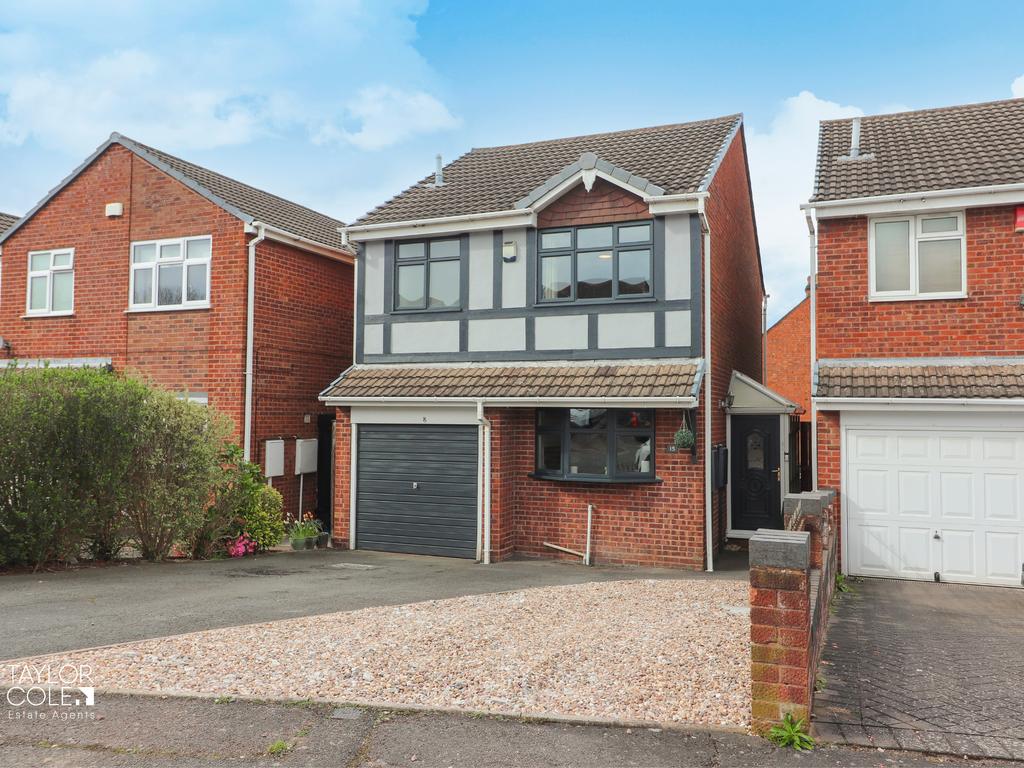 3 bed detached house for sale in Hadrians Close, Two Gates, Tamworth