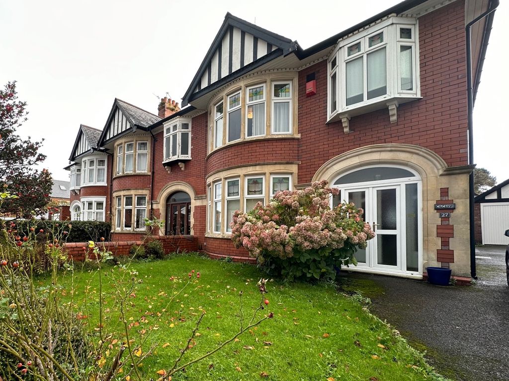 3 bed property to rent in Baron Road, Penarth CF64, £2,000 pcm Zoopla