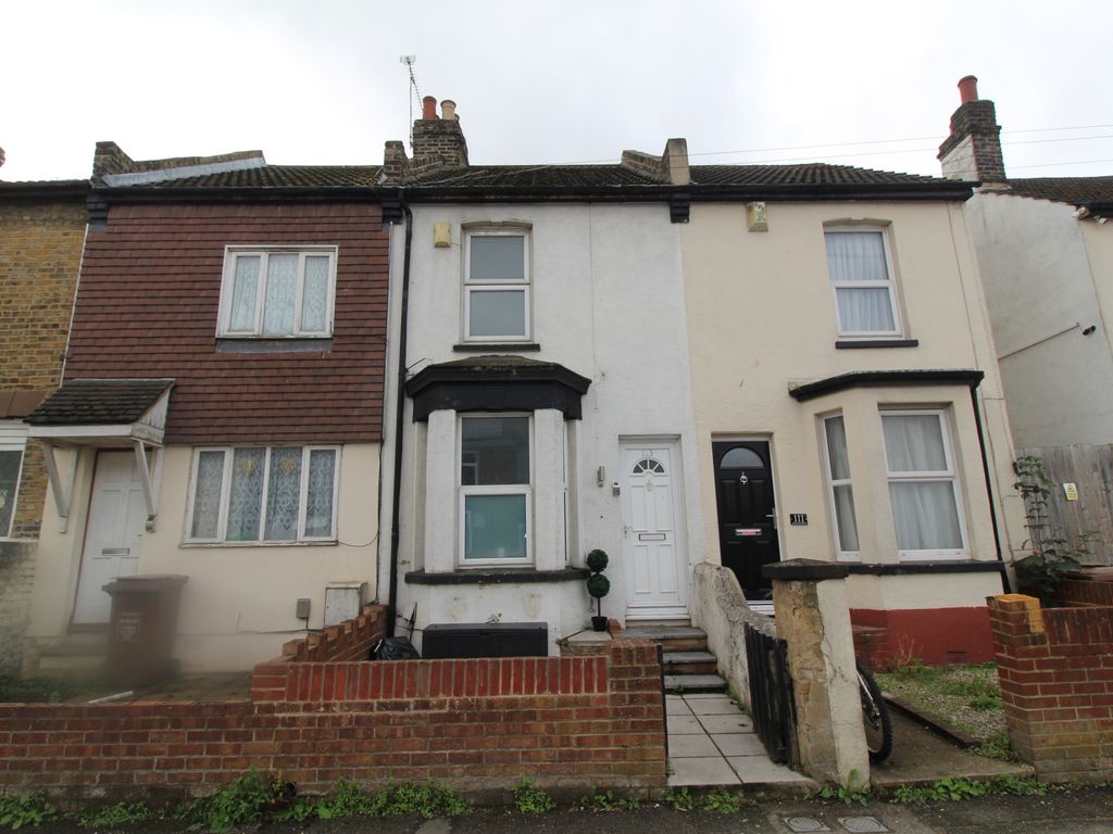 3 bed terraced house for sale in Trafalgar Street, Gillingham ME7, £