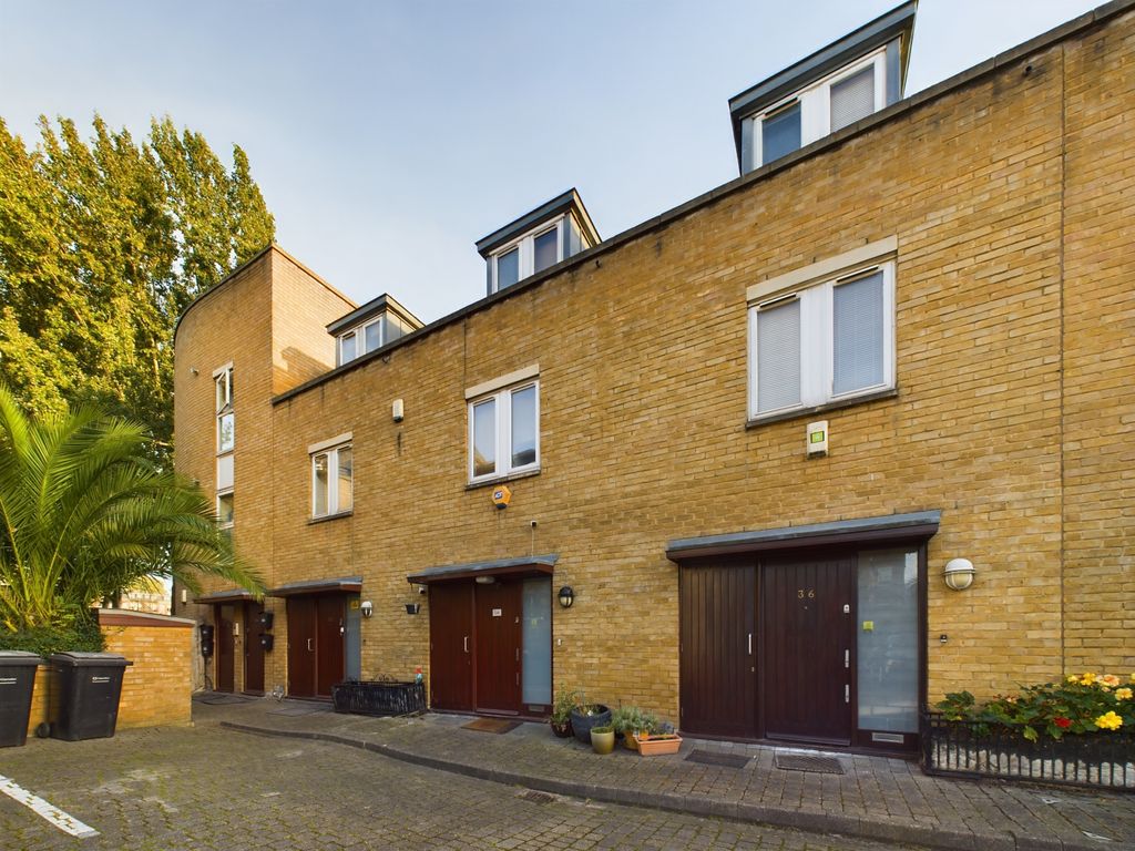 3 bed property for sale in Rosemont Road, Hampstead NW3, £900,000 Zoopla