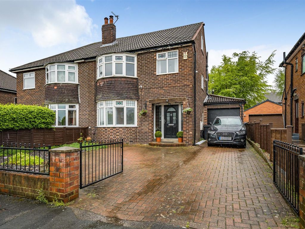 4 bed semidetached house for sale in Moseley Wood Drive, Cookridge