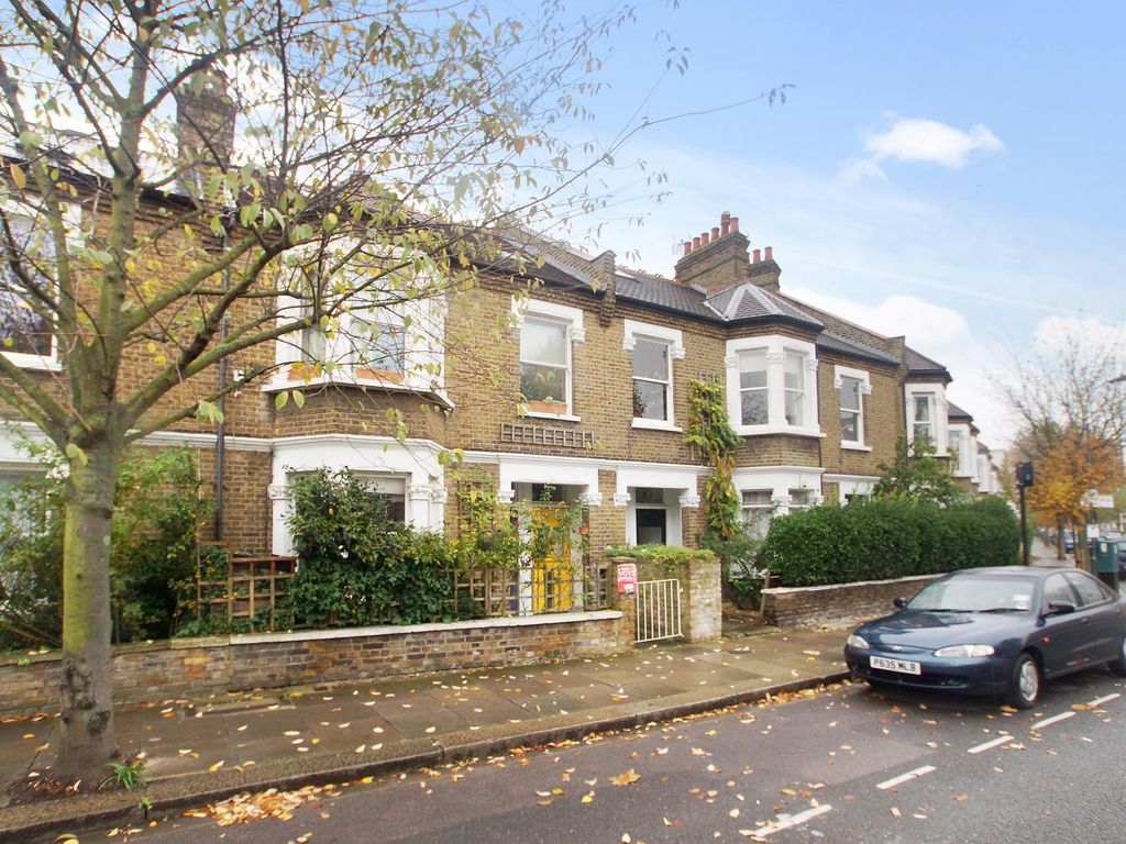 3 bed flat to rent in Eynham Road, London W12 Zoopla