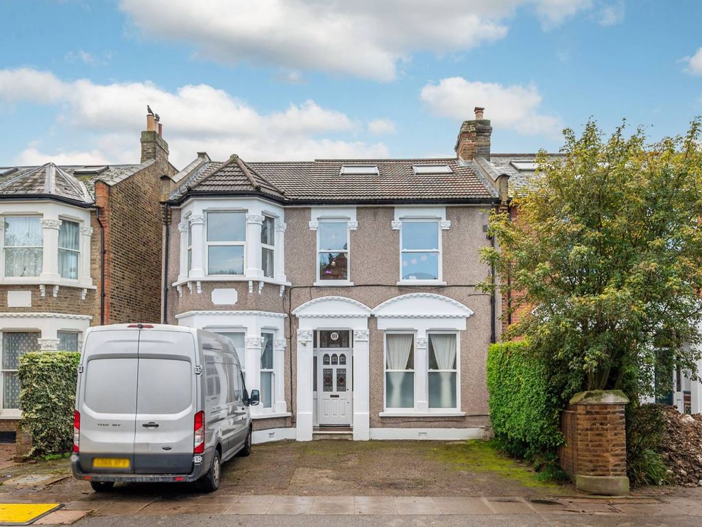 Parking/garage to rent in Queens Road, Wimbledon, London SW19, £200 pcm Zoopla