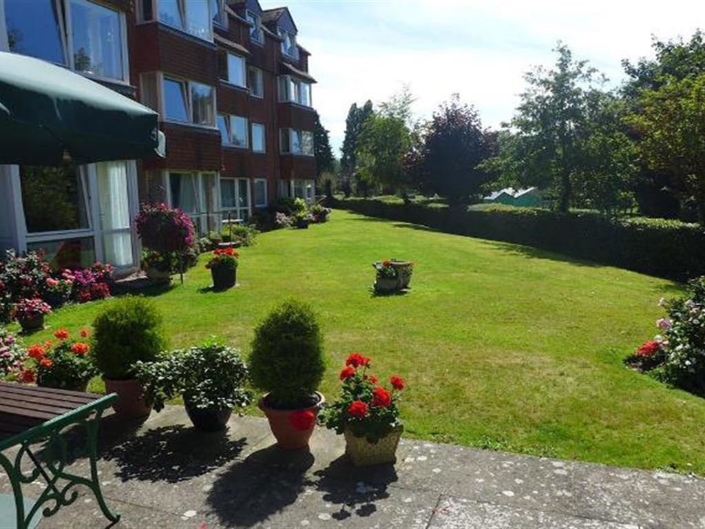 1 bed flat to rent in Home Spinney House, River View Road, Bitterne Park, Southampton SO18 Zoopla