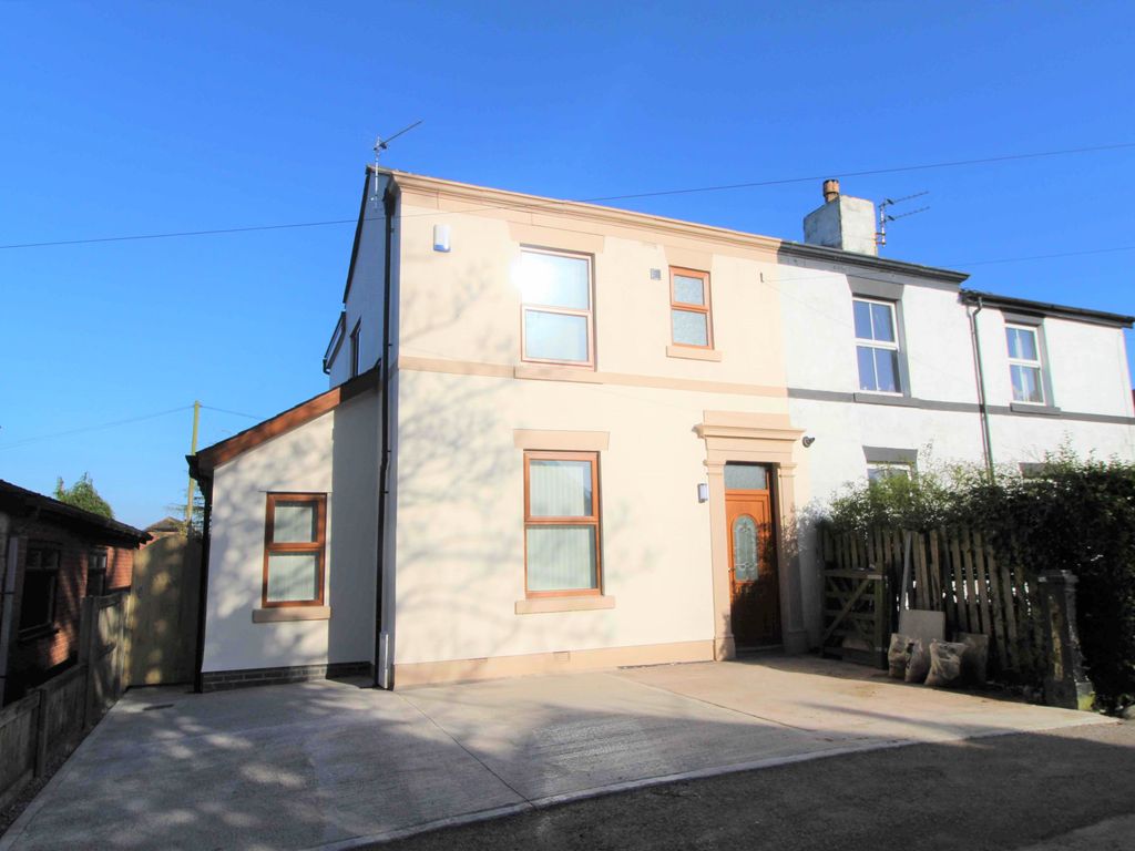 2 bed semidetached house to rent in 129 Woodplumpton Road