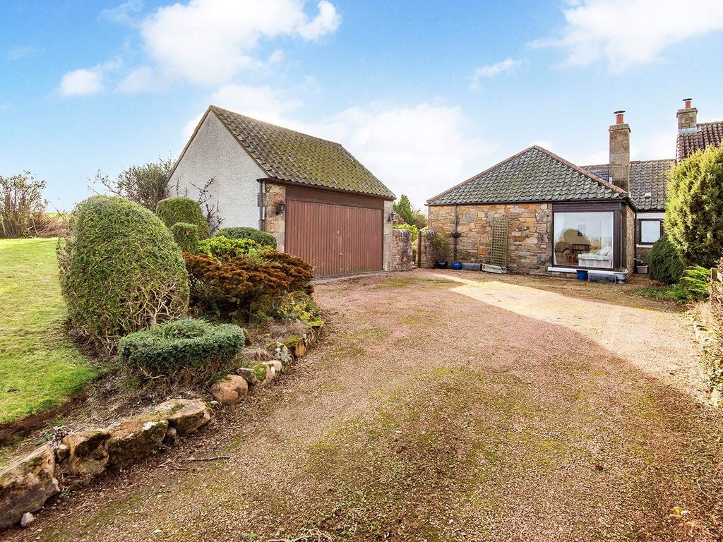 3 bed terraced house for sale in Boarhills, St Andrews KY16, £385,000