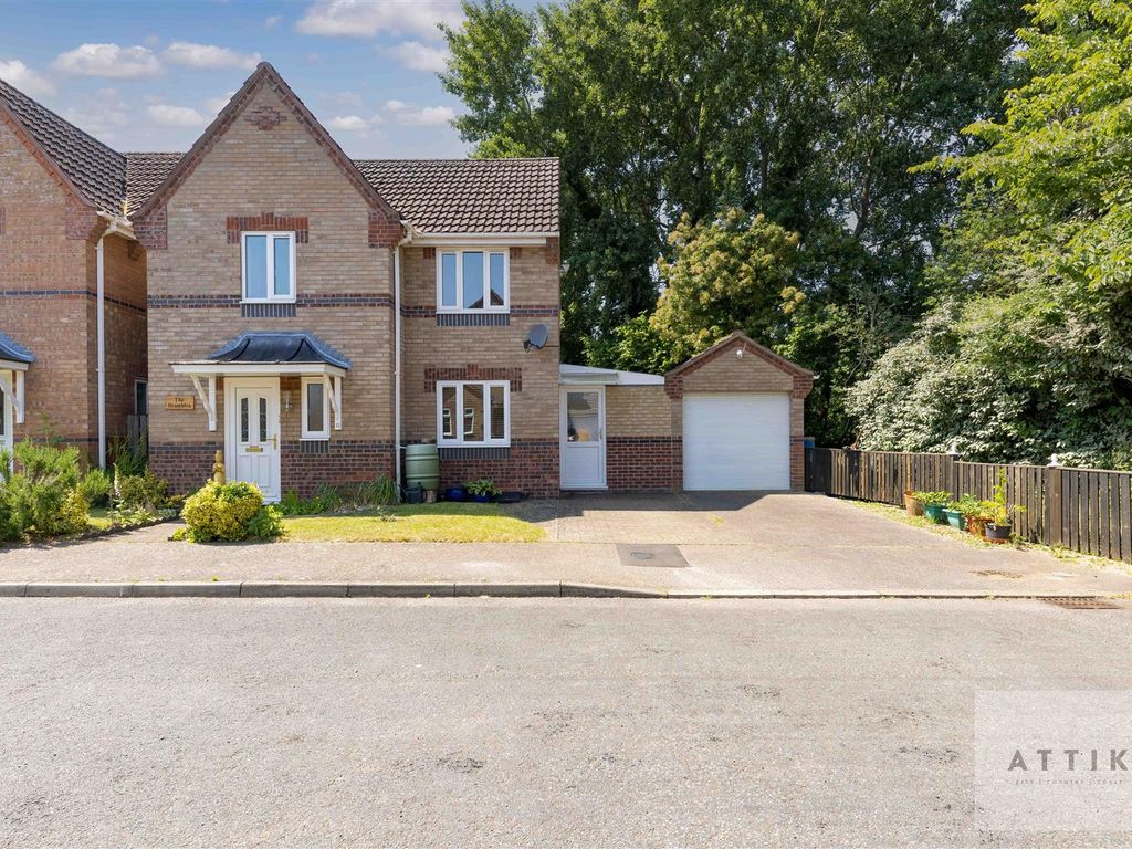 3 bed detached house for sale in Bracken Drive, Attleborough NR17 - Zoopla