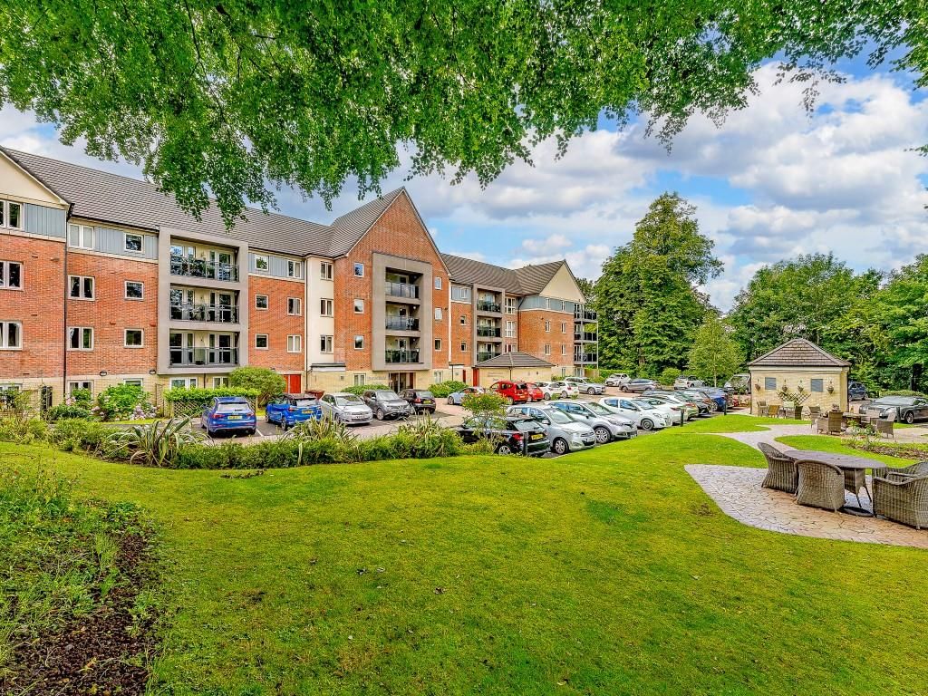 1 bed flat for sale in Park View Road, Prestwich, Manchester M25 Zoopla