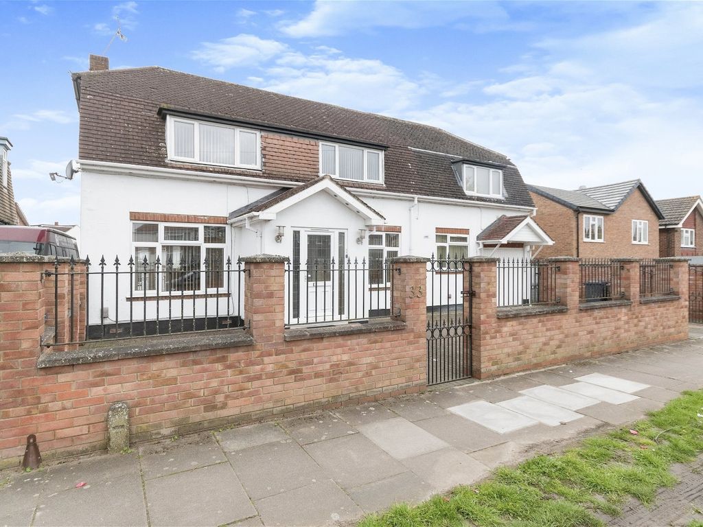 4 bed detached house for sale in Mayne Avenue, Leagrave LU4 Zoopla