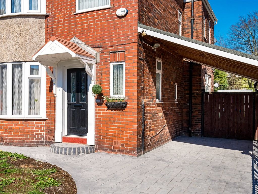 4 bed semidetached house for sale in Woodlands Road, Manchester M8, £