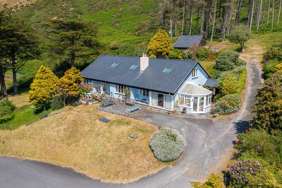 5 bed detached house for sale in Aberdovey LL35 Zoopla